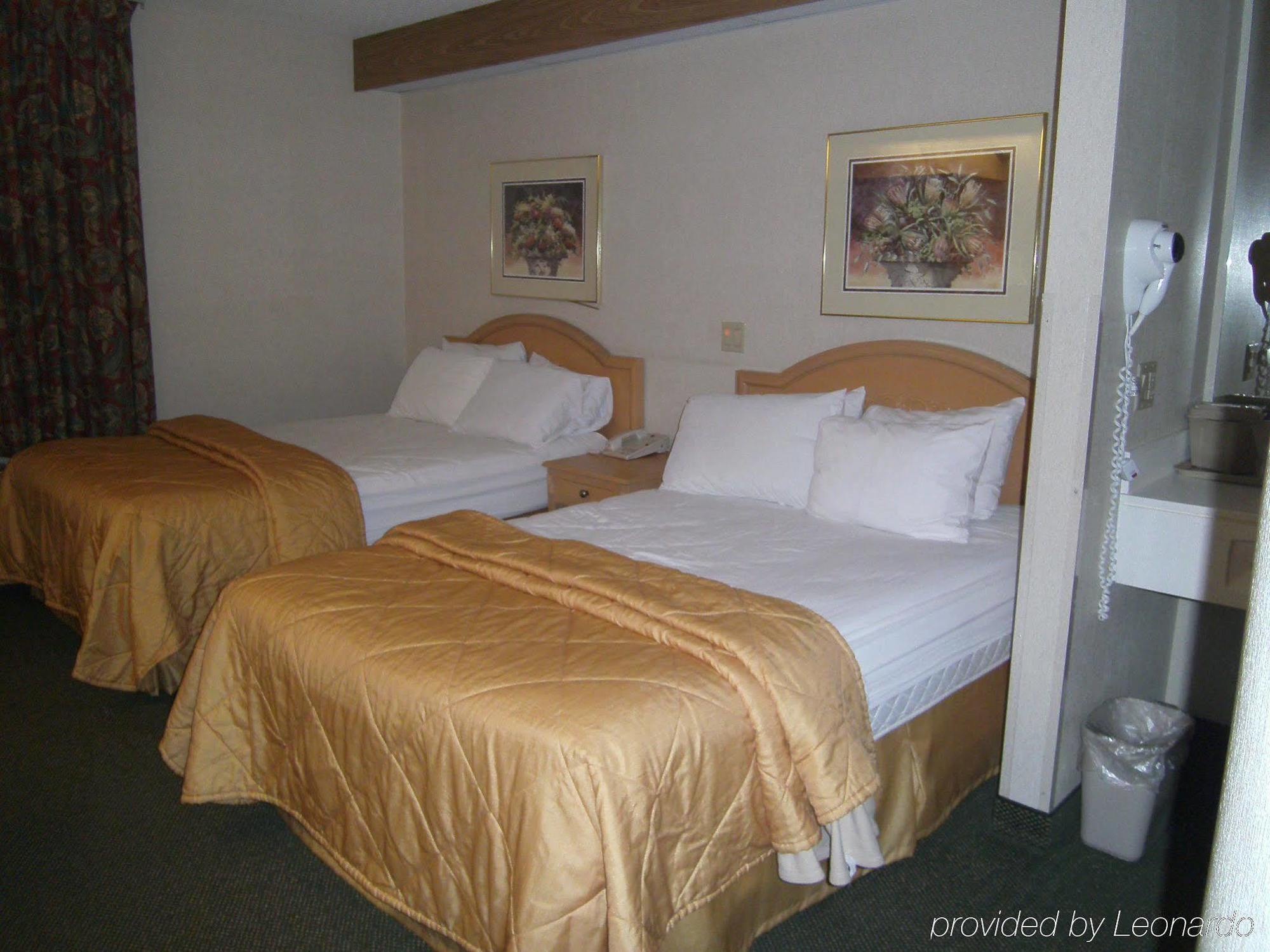 Pleasant Stay Inn & Suites Carnforth Room photo